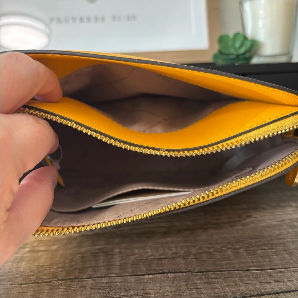 Michael Kors Cindy Large Dome Crossbody - Picture 11 of 11